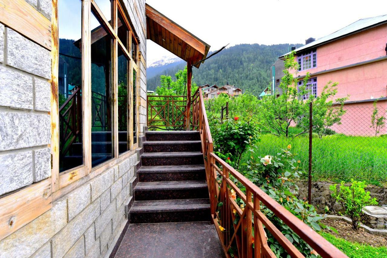 Oyo 38759 Tara Cottages Manāli Exterior foto